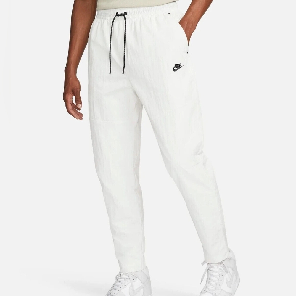 Nike Sportswear Tech Essentials Repel Commuter Pants White DQ4343-030 Sz S NEW